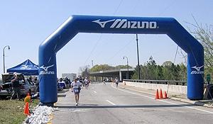 Mizuno's Inflatable Arch at ING Georgia Marathon